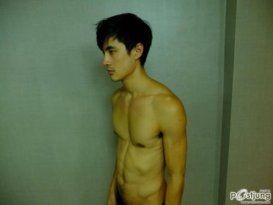 Francis Laneผู้ชายของอ๊อฟ ปองศักดิ์ใน MV เพลง เรื่องจริงยิ่งกว่านิยาย