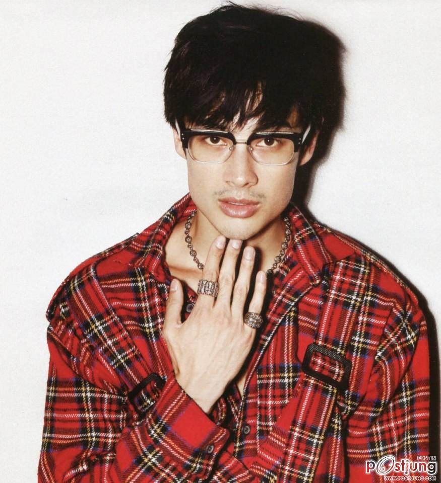 Francis Laneผู้ชายของอ๊อฟ ปองศักดิ์ใน MV เพลง เรื่องจริงยิ่งกว่านิยาย