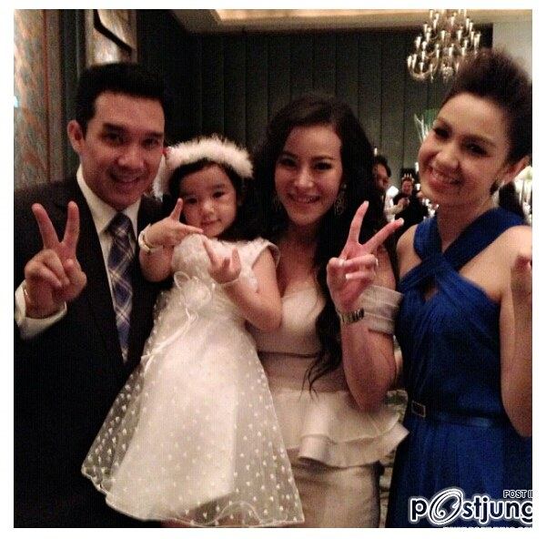 น้อง ณดา ปุณดา ออกงานกับ แม่กบ กับ พ่อบรู๊ค ใครๆก็ขอถ่ายรูปขนาดแม่น้อง นิริน หนิง ปณิตา ยังขอถ่ายเลย