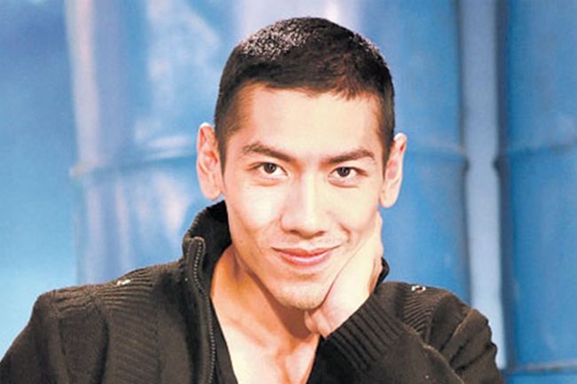 มาดามมด vs ป๋อมแป๋ม