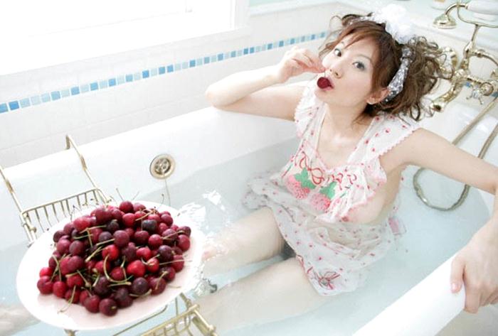 Yuma Asami กับหนัง Sakura Hime