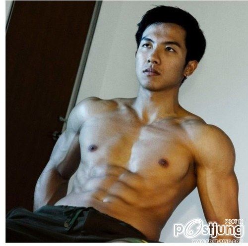 ถอดโชว์เรือนร่าง 303