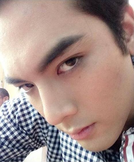 บอม ธนิน หนุ่มหน้าหล่อเว่ออ!!