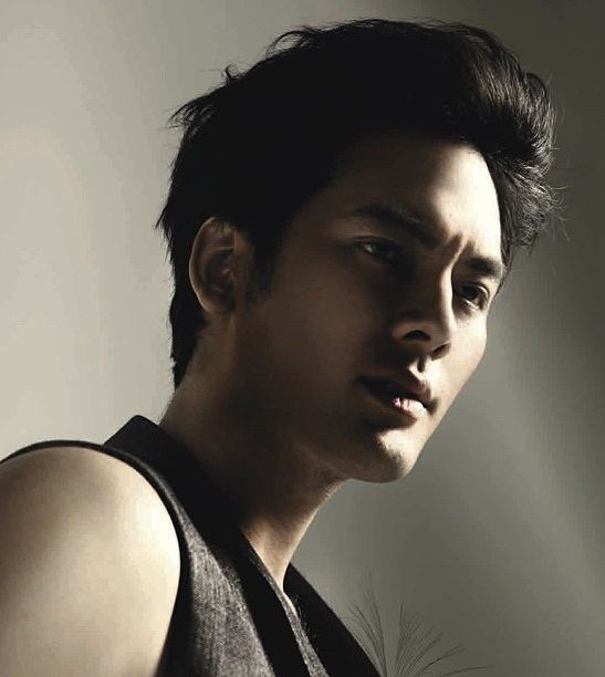 บอม ธนิน หนุ่มหน้าหล่อเว่ออ!!