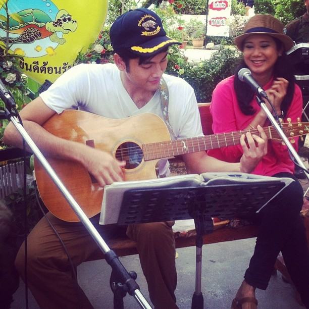 บอม ธนิน หนุ่มหน้าหล่อเว่ออ!!