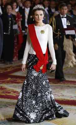 Royal Fashion 1