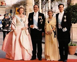 Royal Fashion 1