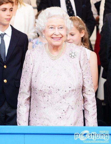Royal Fashion 1