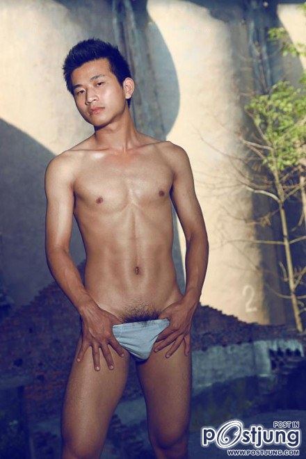 อาตี๋ถอด