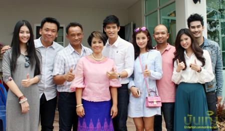 ตูมตาม กตัญญูซื้อบ้านใหม่สุดหรูหราย่านอ่อนนุช ให้พ่อแม่
