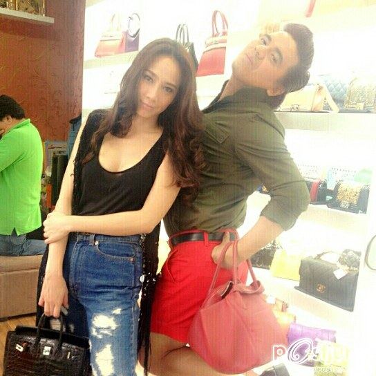 นาเอกซุปเปอร์สตาร์ กับ นักปั้นมือทอง อั้ม พัชราภา เอ ศุภชัย พวกเธอ สุขสวยและรวยมาก