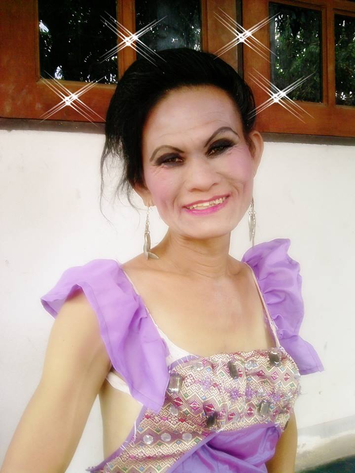 ป้าลิลลี่ สาวงามสันป่าตอง เชียงใหม่