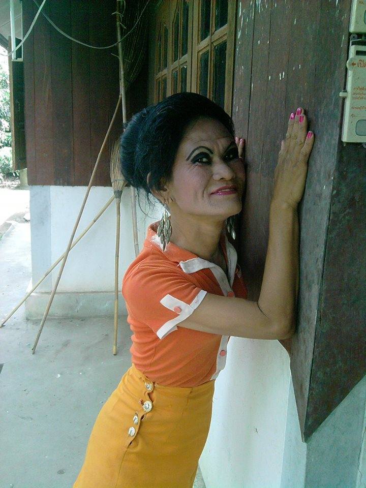 ป้าลิลลี่ สาวงามสันป่าตอง เชียงใหม่