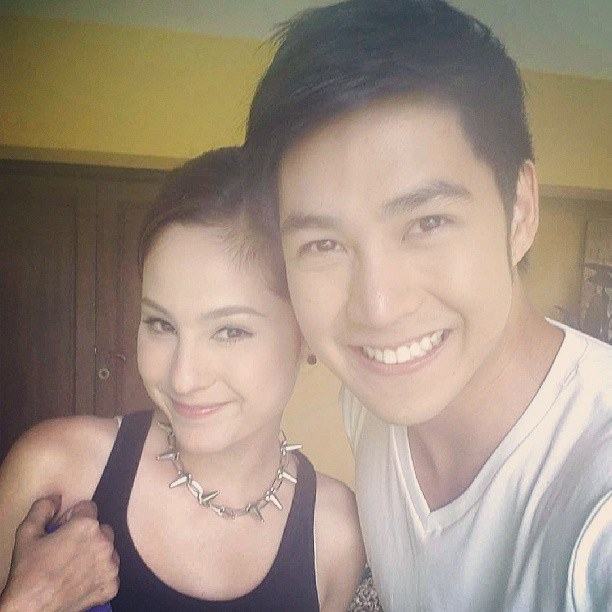 ขวัญ อุษามณี จาก www.facebook.com/KWAN.USAMANEE
