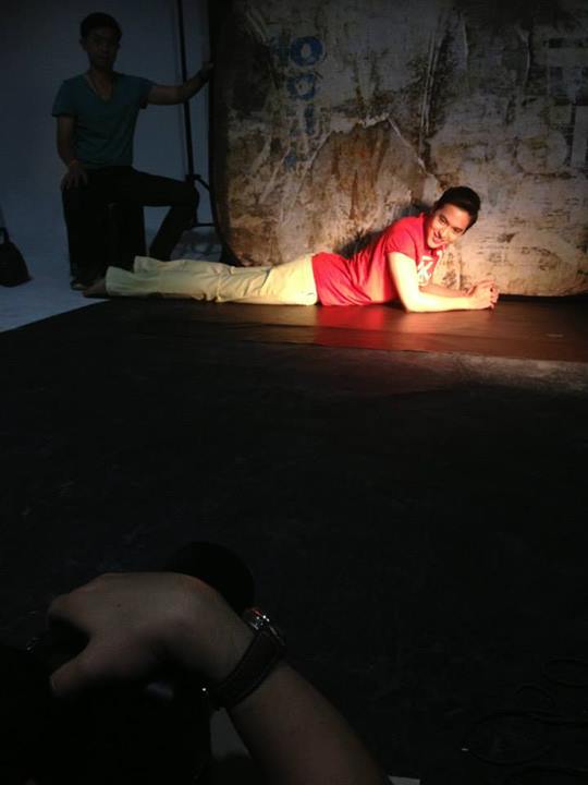 เจมส์ จิรายุ ภาพเบื้องหลังถ่ายแบบนิตยสารชีวจิต ฉบับ 355 (16 กรกฎาคม 2556)