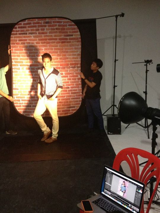 เจมส์ จิรายุ ภาพเบื้องหลังถ่ายแบบนิตยสารชีวจิต ฉบับ 355 (16 กรกฎาคม 2556)