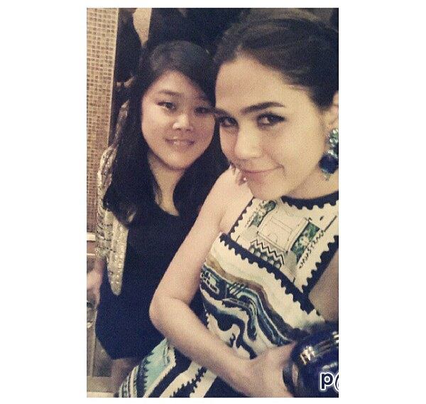 นางเอกสุดฮ๊อต ชมพู่ อารยา ดินเนอร์สุดหรู ต้อนรับสองนางแบบซุปเปอร์สตาร์ นางฟ้า จาก วิคตอเรียซีเคร็จ