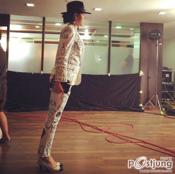 นางเอก ซุปเปอร์สตาร์ สุดฮ็อต ชมพู่ อารยา ในกองละคร วันนี้ สวยเปรี้ยวแซ่บ