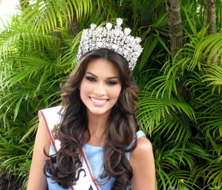 Miss venezuela 2013 คิดว่าเธอจะ win ใหมปีนี้