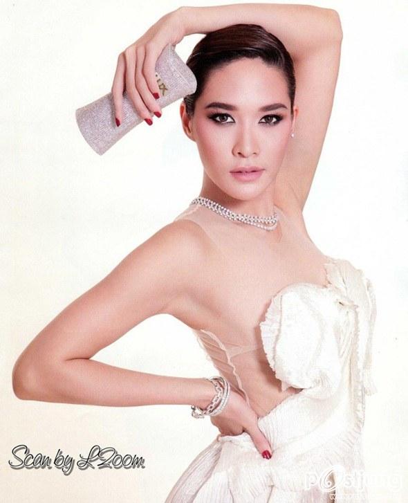 นางเอกสาวสุดแซ่บ พลอย เฌอมาลย์ แฟชั่นเซ็ทนี้ ทำใมเธอสวยสง่างาม ไร้คำบรรยาย