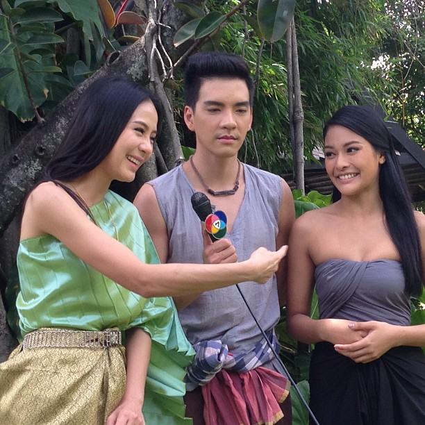กรี๊ดดดดดดดเบื้องหลังเรือนกาหลงน่าดูฝุดฝุด