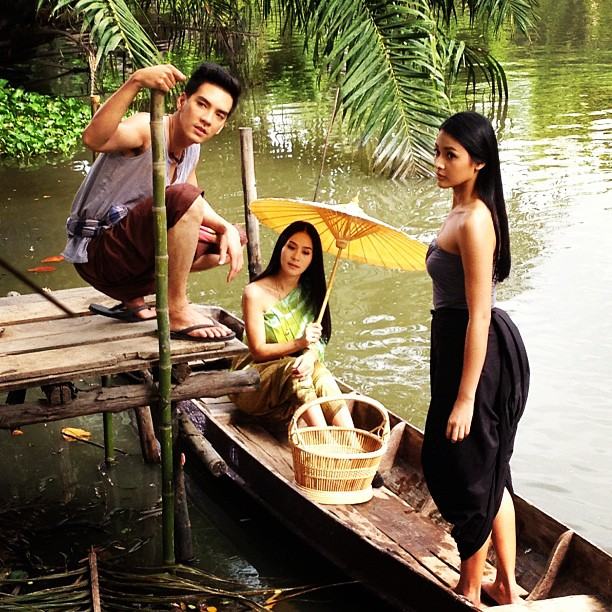 กรี๊ดดดดดดดเบื้องหลังเรือนกาหลงน่าดูฝุดฝุด