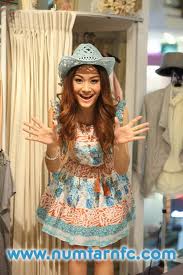 น้ำตาล เดอะสตาร์