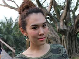 เมย์ เฟื่อง....