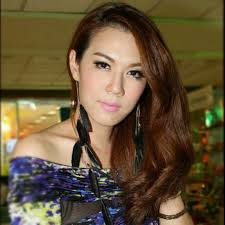 เมย์ เฟื่อง....
