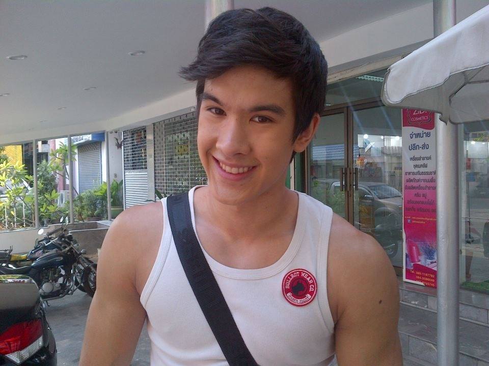 ถ้าได้กินนะ จะไม่เหลือแม้แต่รองเท้าเลยคอยดู อิอิ