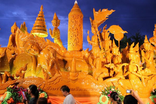 งานแห่เทียนจ.อุบลราชธานี