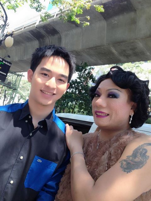 ไข่มุก แพนเค้ก สองตัวแม่ ประดับ วงการ