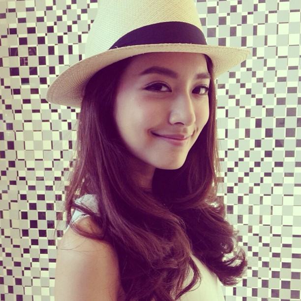 มิว นิษฐา สวย ขาว ตัวเล็ก