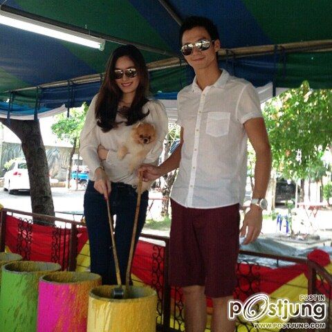 ปอย เอ็ม ทำบุญร่วมชาติ ตักบาตรร่วมขัน ร่วมกันหล่อเทียนพรรษา น่ารักมากๆ อนุโมทนาบุญด้วย