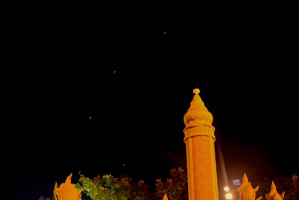 เพิ่มเติมภาพ แห่เทียนจ.อุบลราชธานี