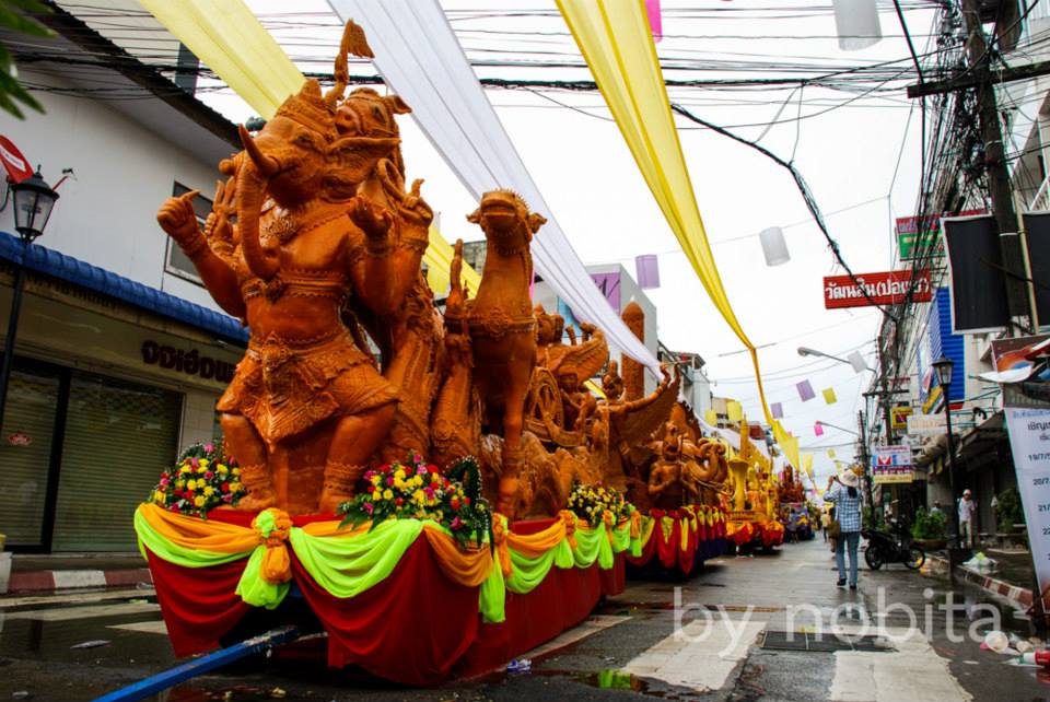 เพิ่มเติมภาพ แห่เทียนจ.อุบลราชธานี