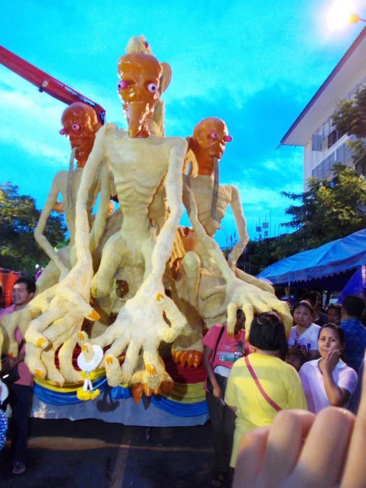 เพิ่มเติมภาพ แห่เทียนจ.อุบลราชธานี