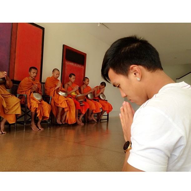 ส่องเหล่าดารา เข้าวัดทำบุญ วันอาสาฬหบูชา-วันเข้าพรรษา 2556