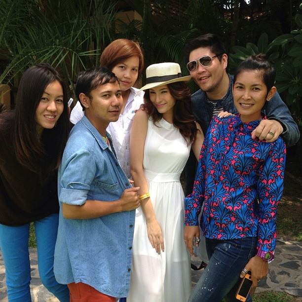 อัพเดตภาพ "อ๋อม-ขวัญ" ณ กองละครเจ้าสาวสลาตัน เห็นแล้วฟินเวอร์