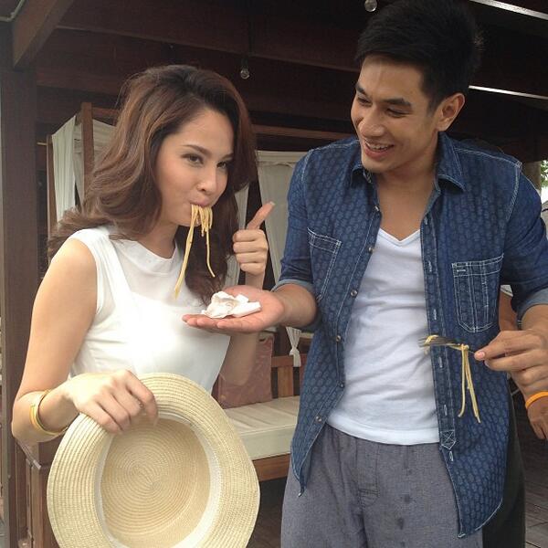 อัพเดตภาพ "อ๋อม-ขวัญ" ณ กองละครเจ้าสาวสลาตัน เห็นแล้วฟินเวอร์