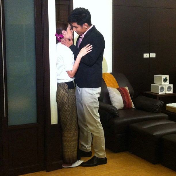 อัพเดตภาพ "อ๋อม-ขวัญ" ณ กองละครเจ้าสาวสลาตัน เห็นแล้วฟินเวอร์