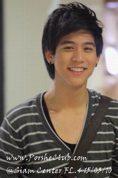 ดาราชายในฝันของใครหลายคน 7