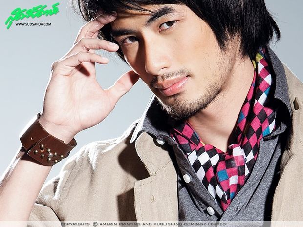 ดาราชายในฝันของใครหลายคน 9
