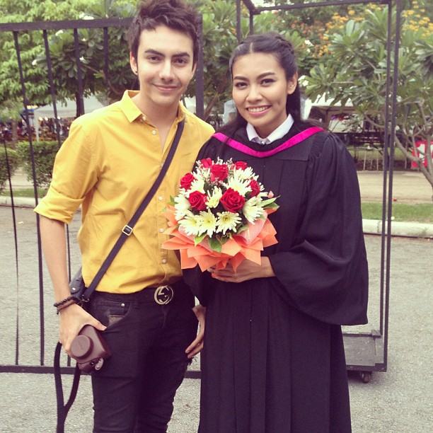 กิ่ง แก้ม เดอะสตาร์ รับปริญญาแล้ว เพื่อนพ้องร่วมยินดีเพียบ