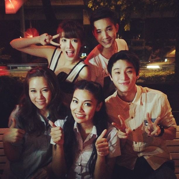 กิ่ง แก้ม เดอะสตาร์ รับปริญญาแล้ว เพื่อนพ้องร่วมยินดีเพียบ