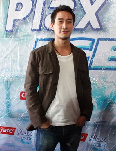 ดาราชายในฝันของใครหลายคน 16