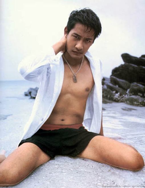 ดาราชายในฝันของใครหลายคน 16