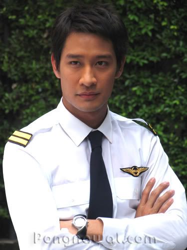 ดาราชายในฝันของใครหลายคน 16
