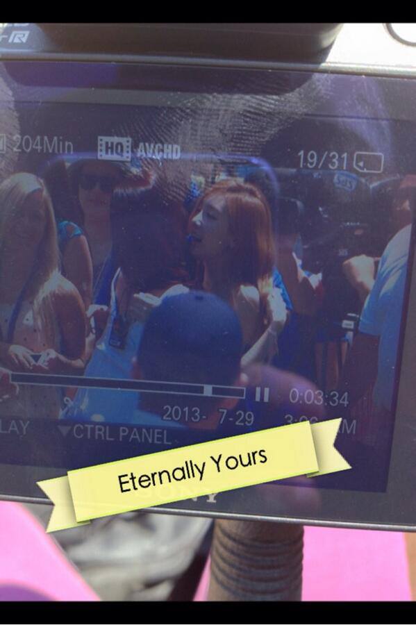 แทยอน+ทิฟฟานี่ ที่ Dodger stadium  @ America