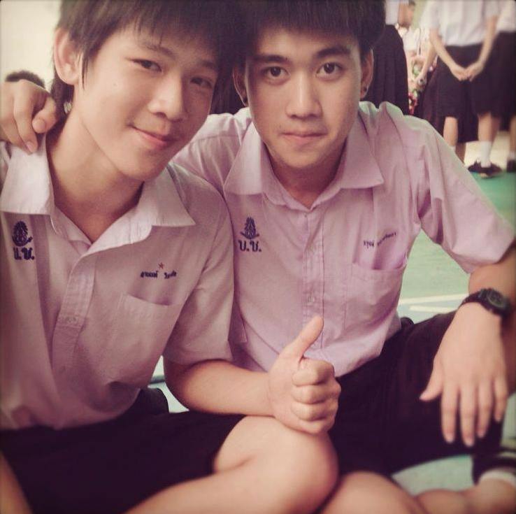 ละอ่อนมอปลายยย กิกิ